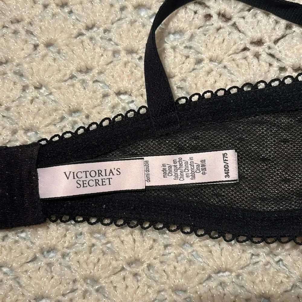 Victoria’s Secret Black Dream Angels Lace Demi Cup Bra size 34DD - Picture 5 of 8